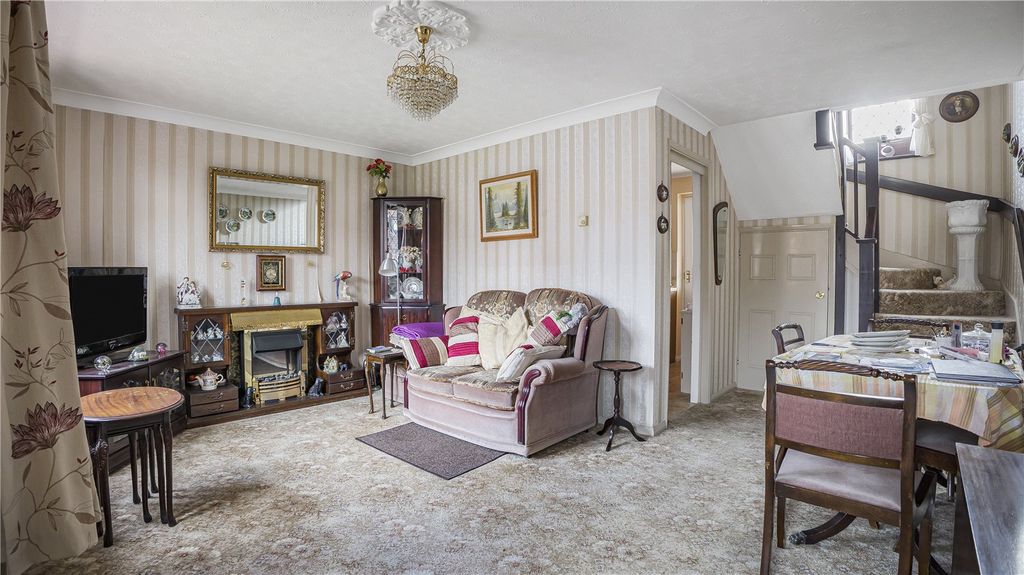 Property photo 2 of 17 Picture No. 02