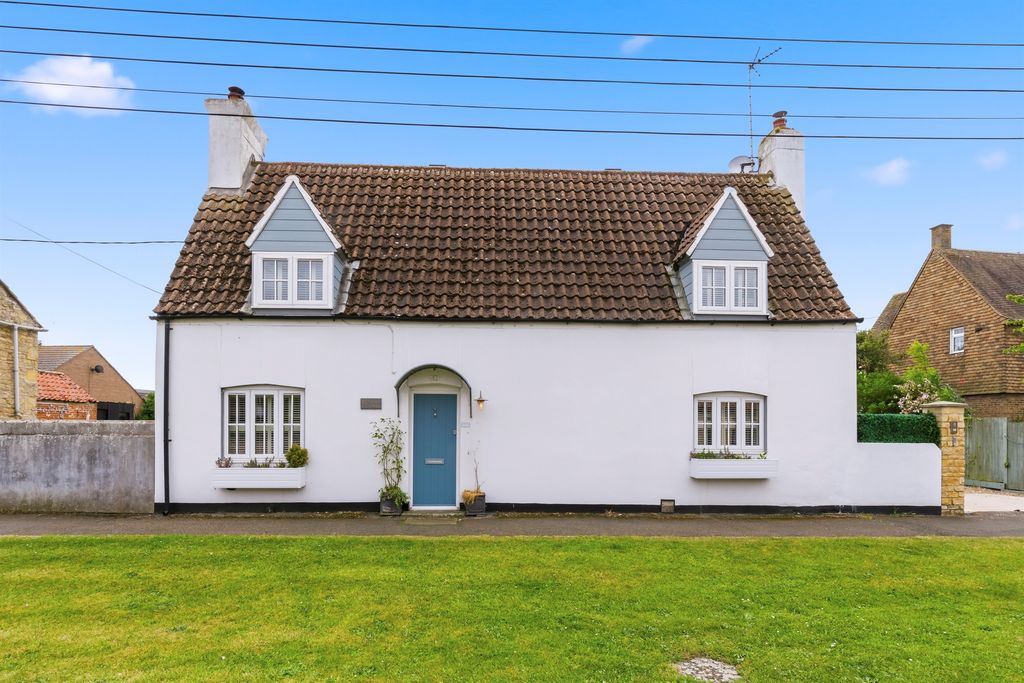 Property photo 1 of 23