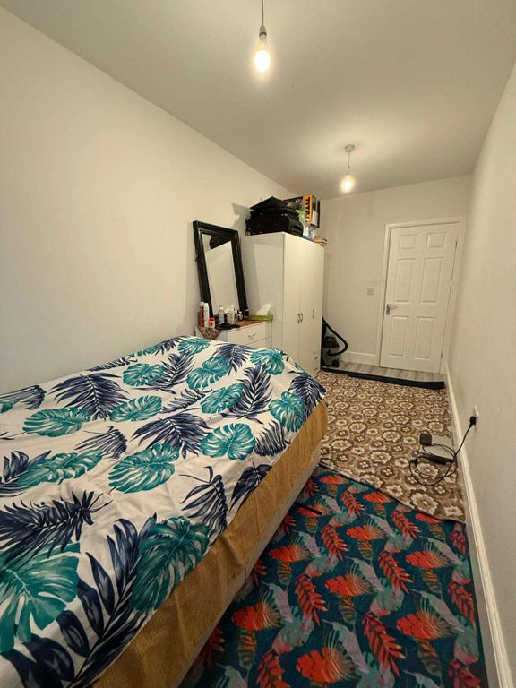 Property photo 2 of 7 Gallery