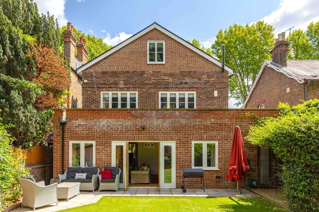 Property photo 1 of 19