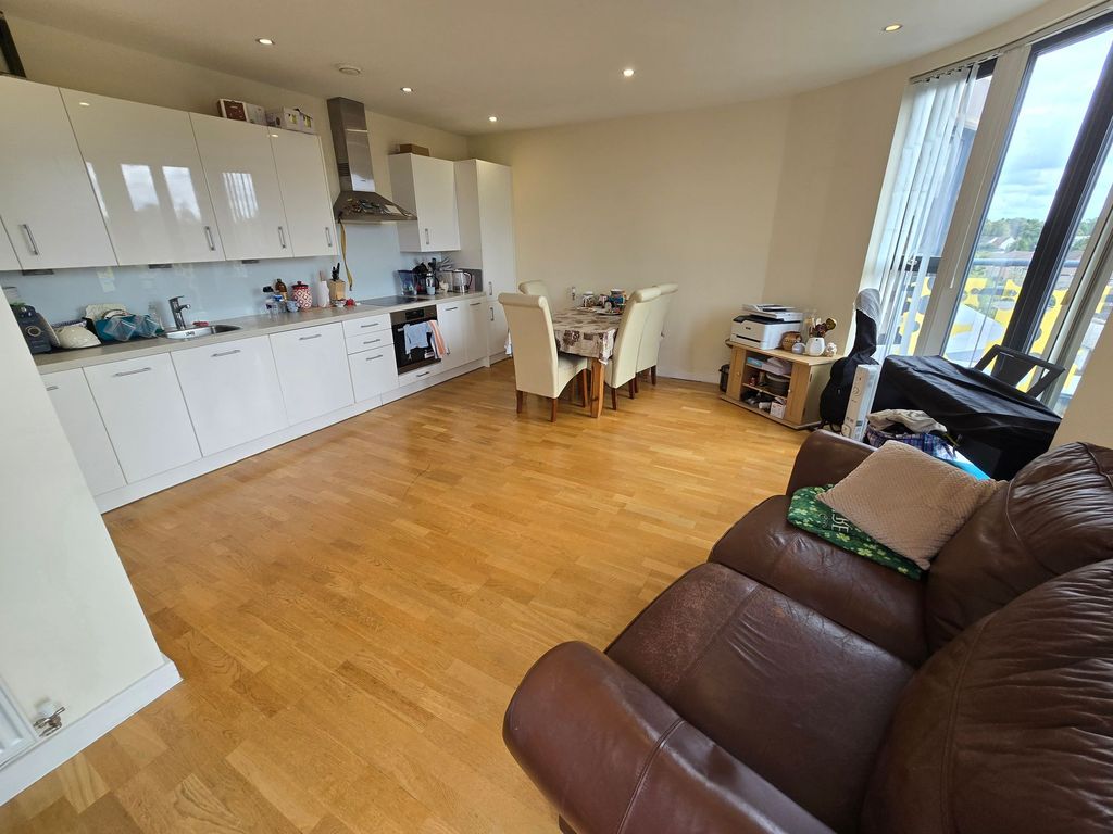 Property photo 2 of 6 Living Area