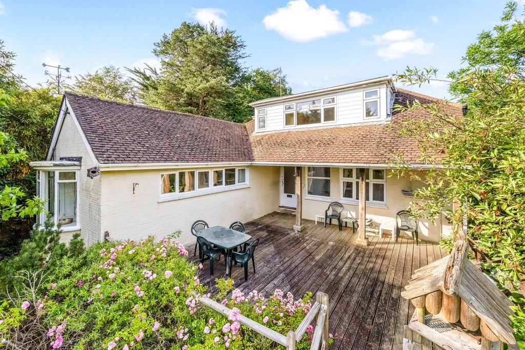Property photo 1 of 21