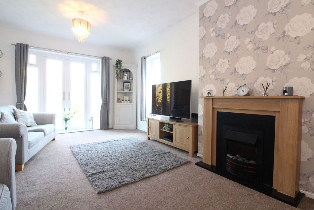Property photo 3 of 22