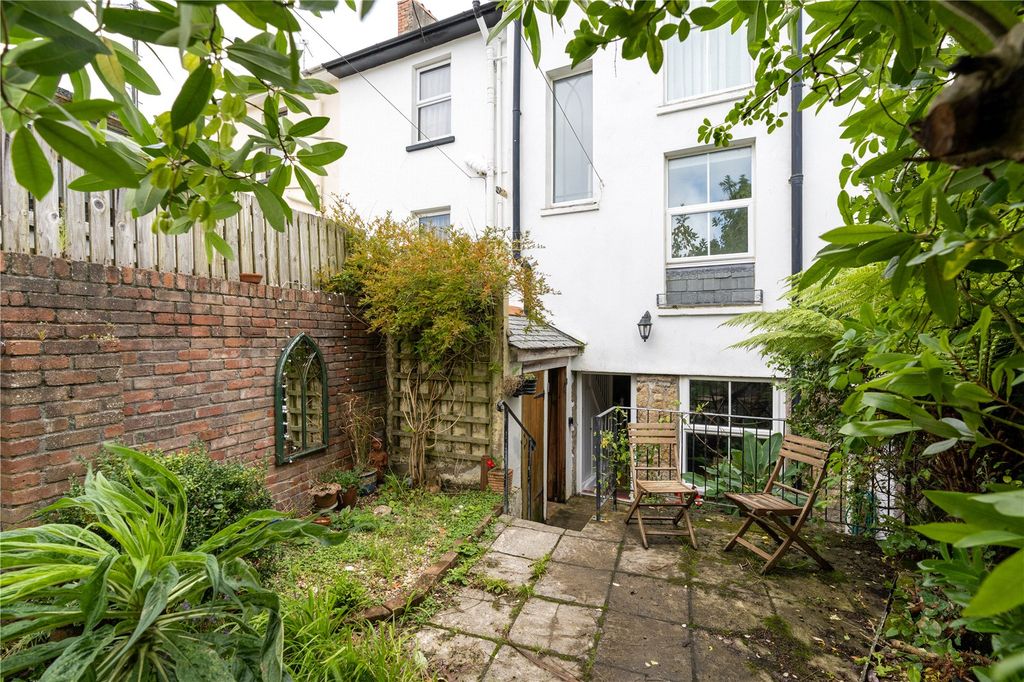 Property photo 3 of 21 Picture No. 21