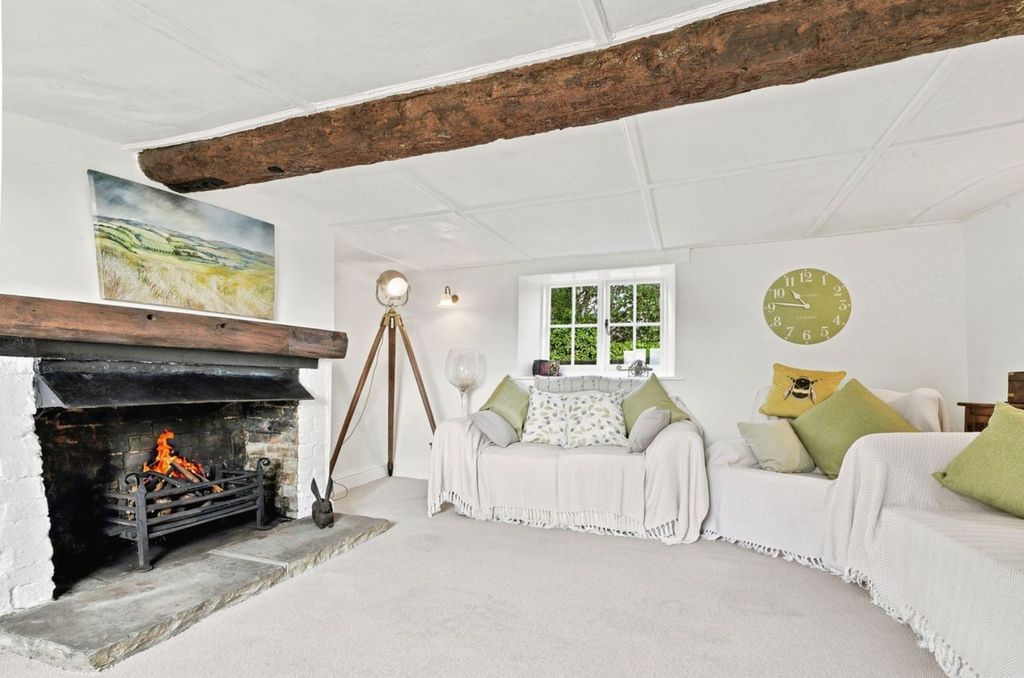 Property photo 2 of 48