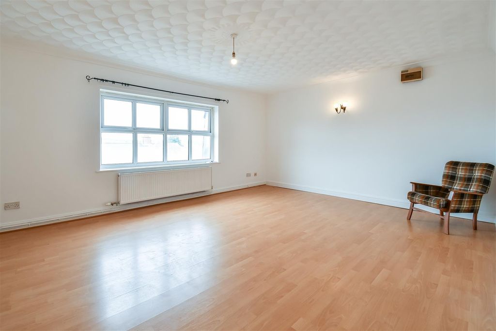 Property photo 2 of 15 Living Room