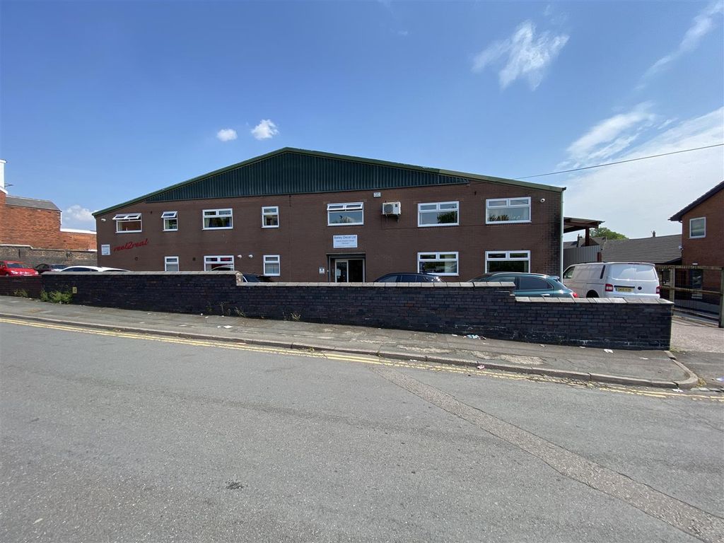 Property photo 1 of 14