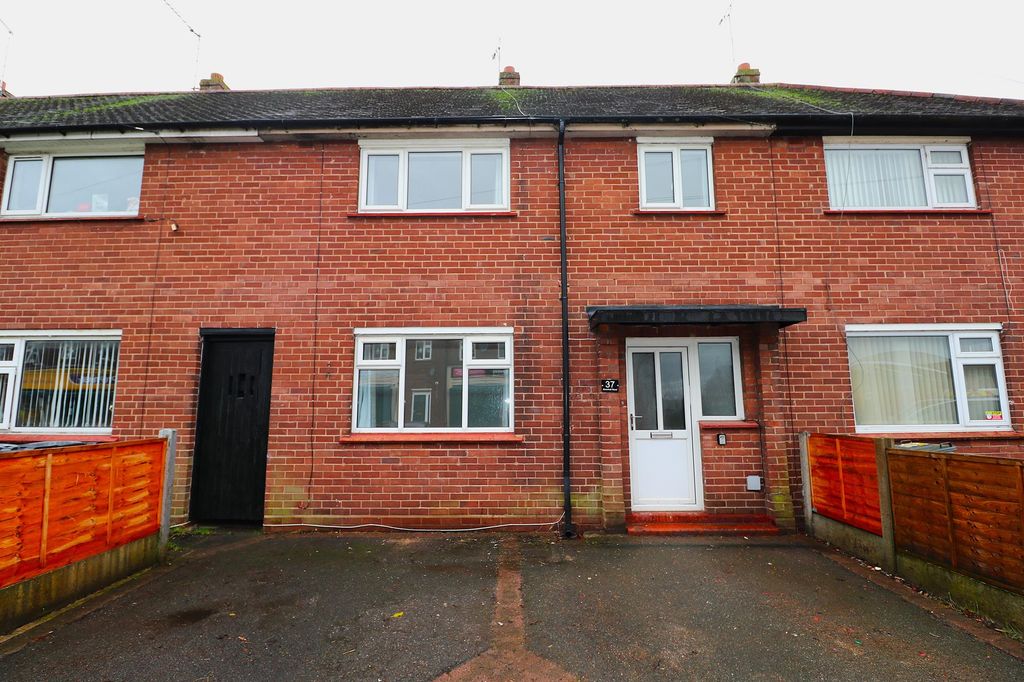 Property photo 3 of 12 Front House