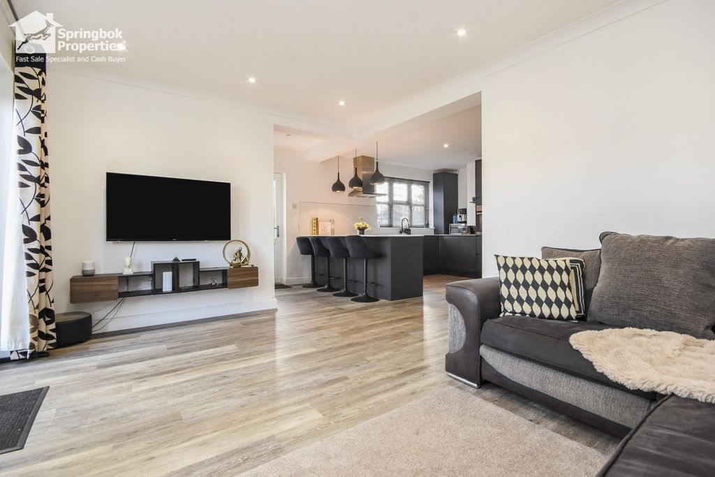 Property photo 2 of 21 Image 1