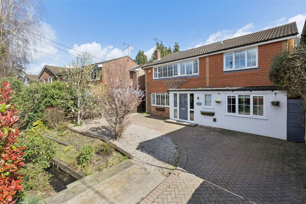 Property photo 1 of 13