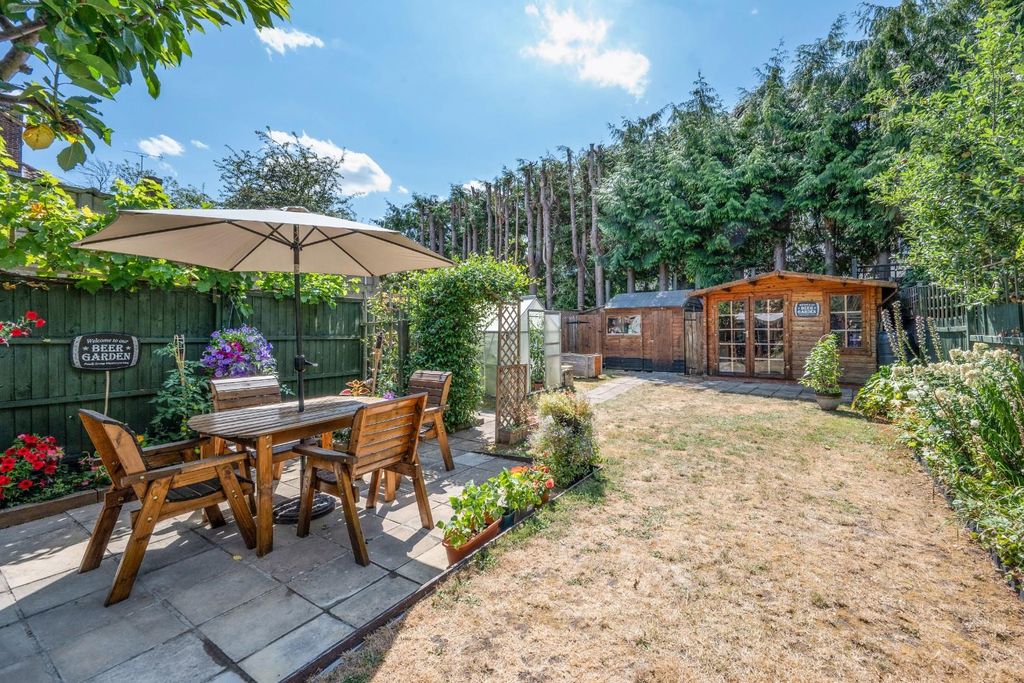 Property photo 1 of 15 Invermene Court