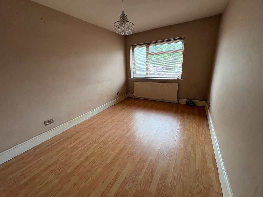 Property photo 2 of 6 Img_0996[1]