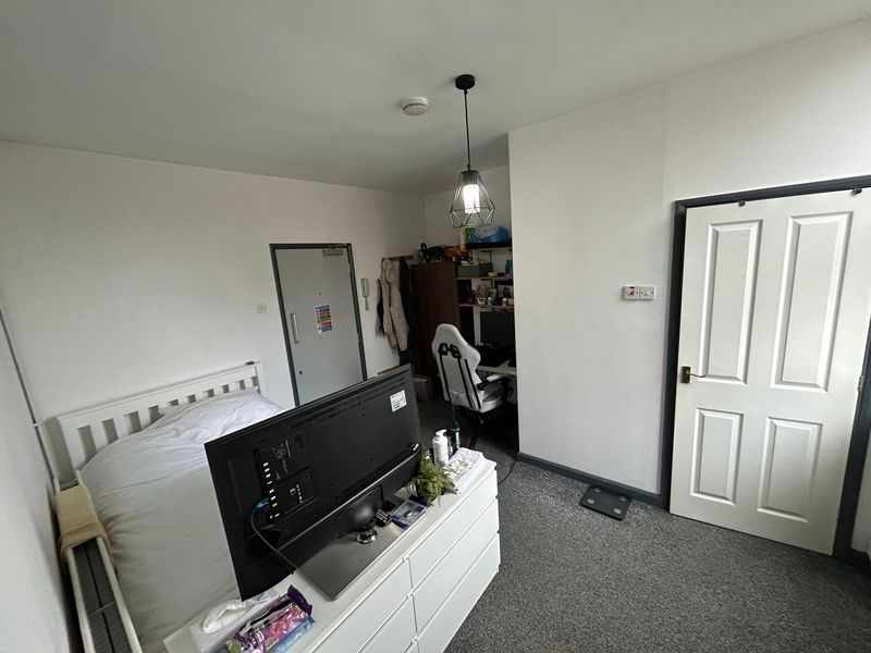 Property photo 2 of 8 Photo 8