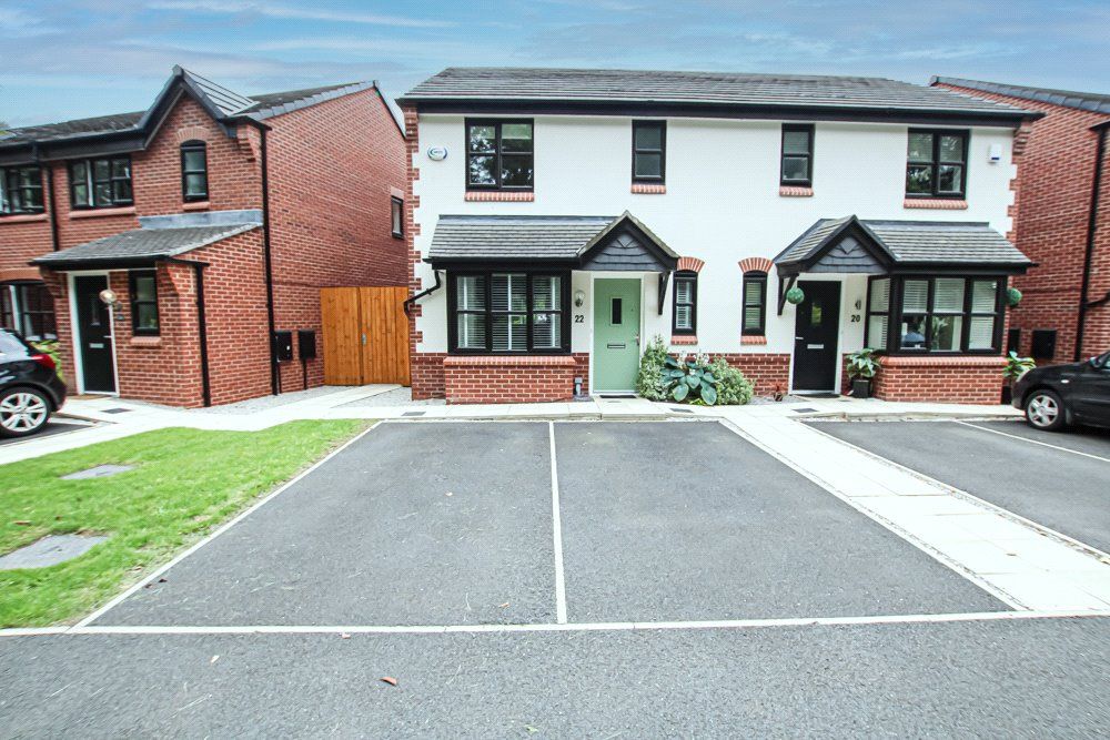 Property photo 1 of 10 External
