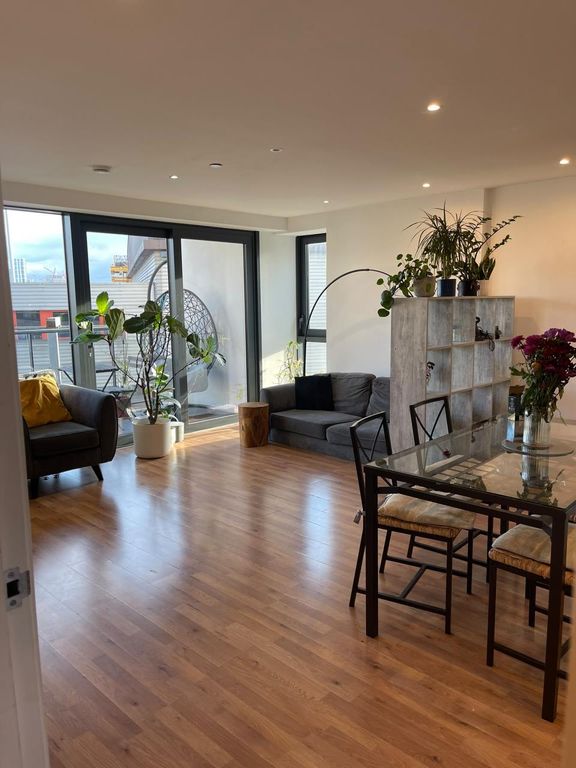 Property photo 2 of 3