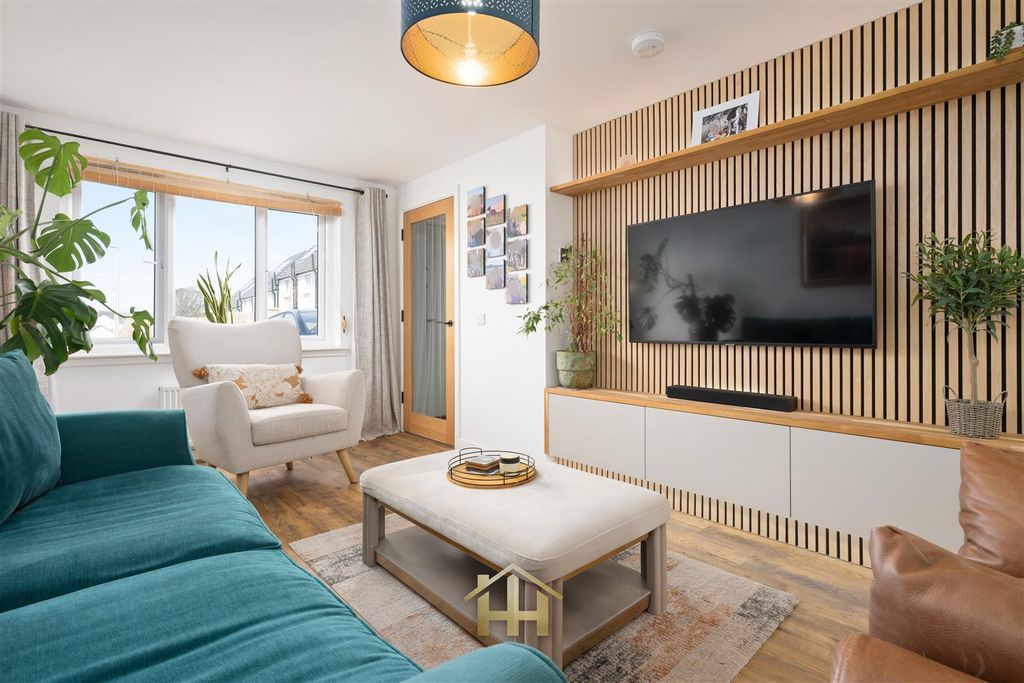 Property photo 3 of 33 5Newton-0009.Jpg