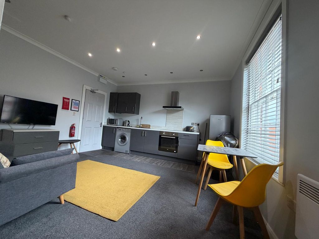 Property photo 1 of 4