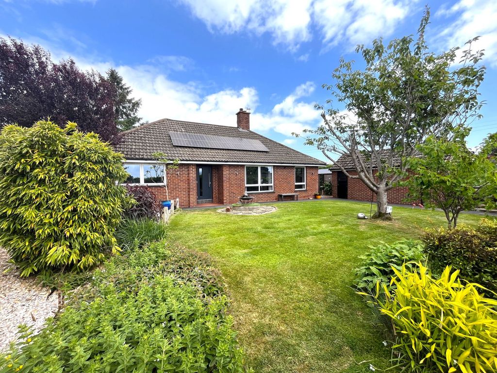 Property photo 1 of 21