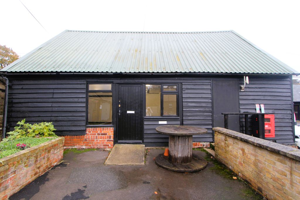 Property photo 1 of 6 Front