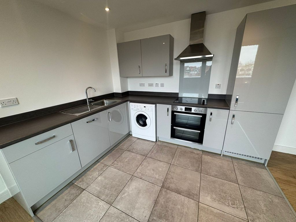 Property photo 3 of 12 Image