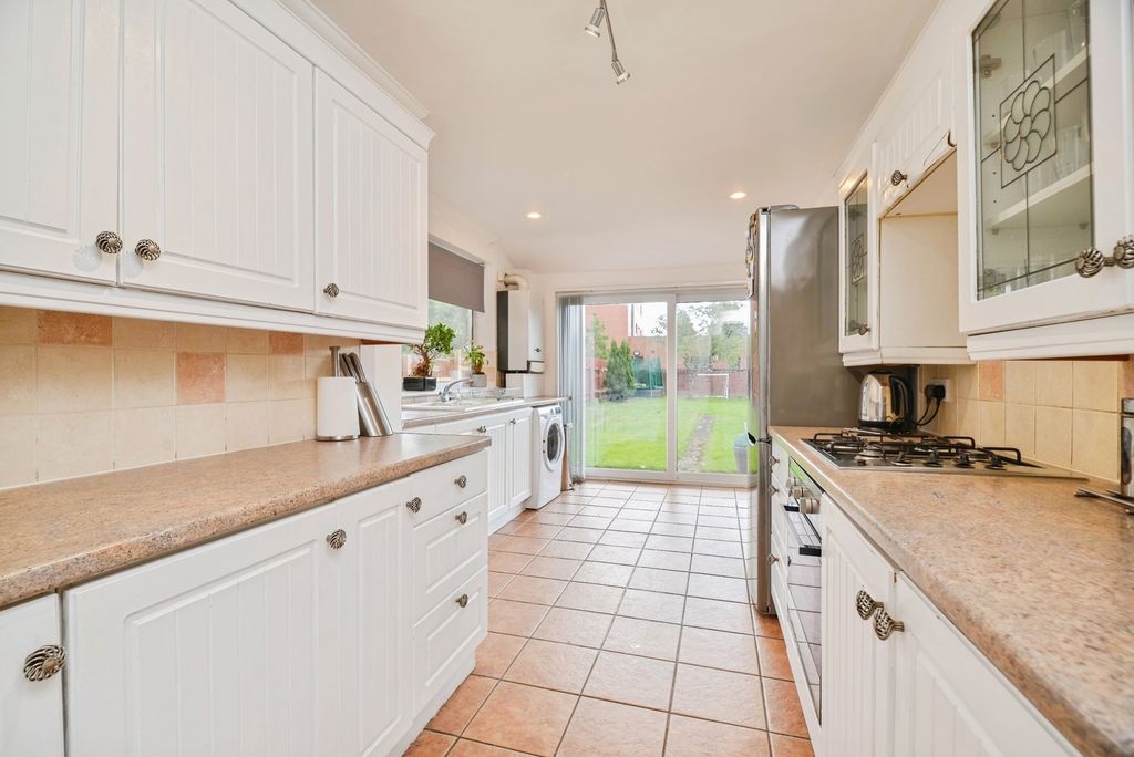 Property photo 3 of 17 Photo