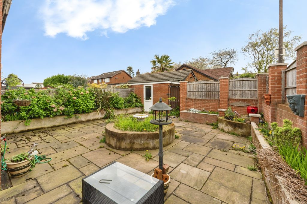 Property photo 3 of 14