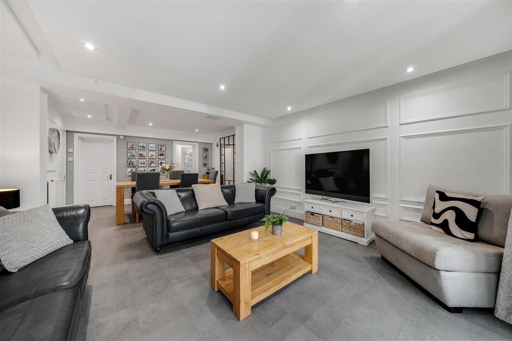 Property photo 3 of 75 Dsc01468.Jpg