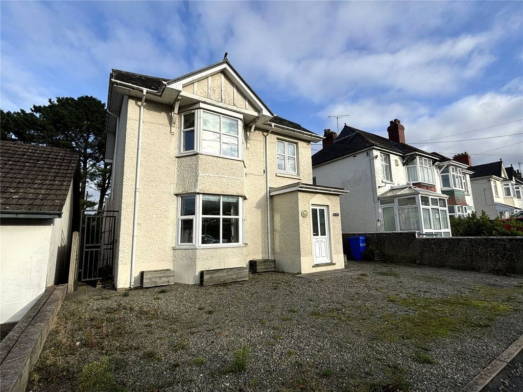 Property photo 2 of 20 Picture No. 23