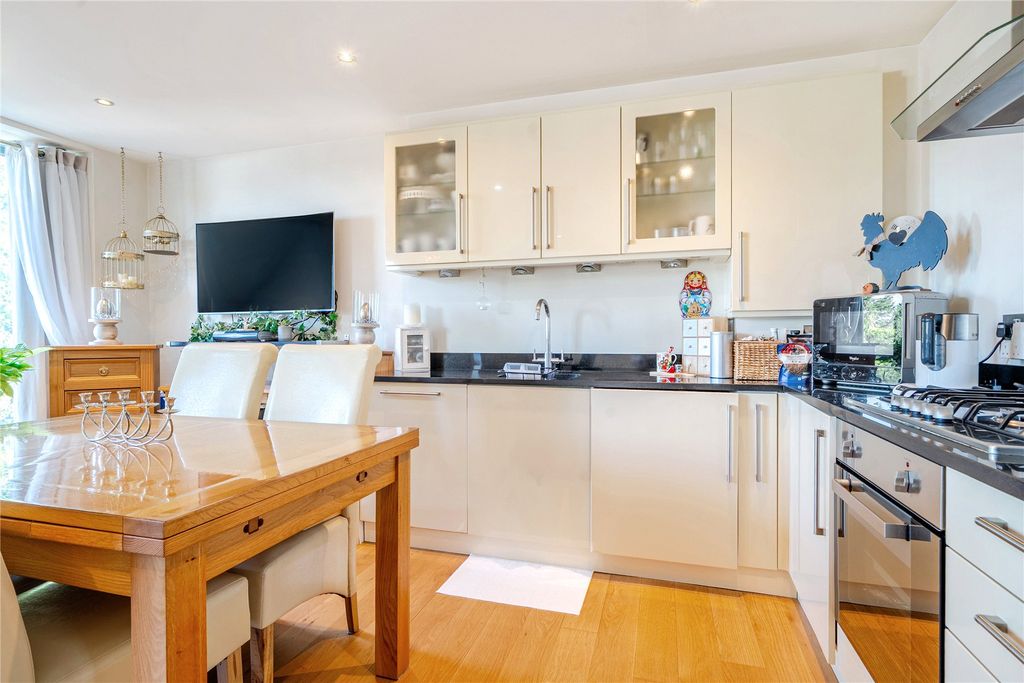 Property photo 2 of 10 Picture No. 09