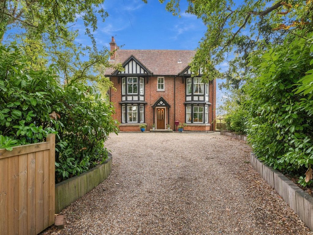 Property photo 1 of 42