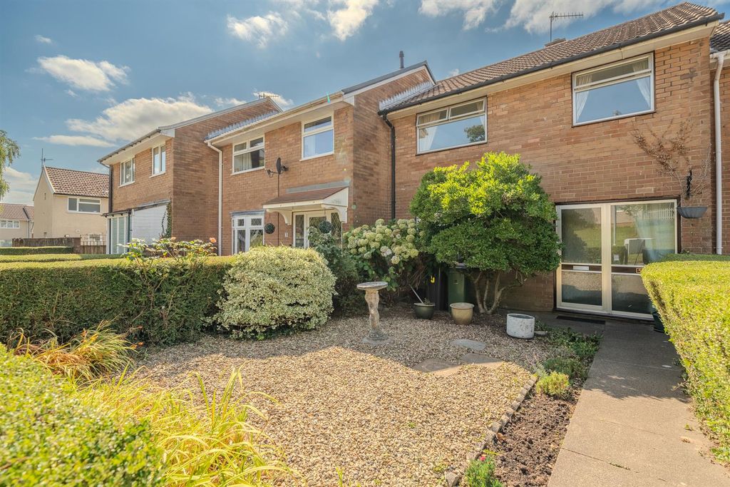 Property photo 1 of 22 5 Harlech Close-22.Jpg