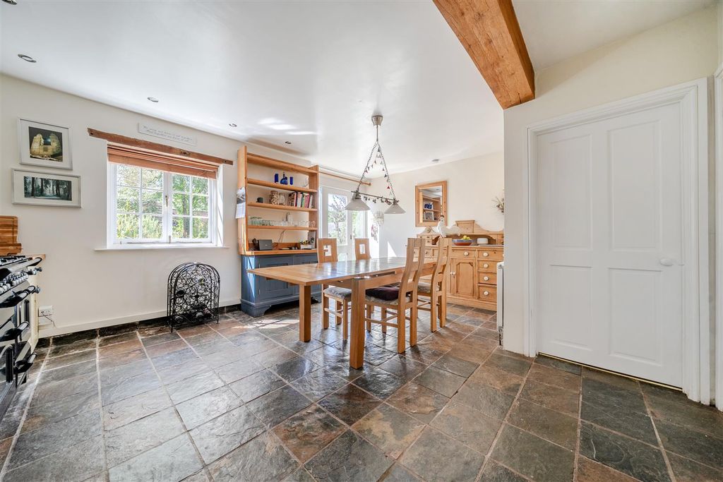 Property photo 3 of 19 1499917-16-6A75B940E6dc3.Jpg