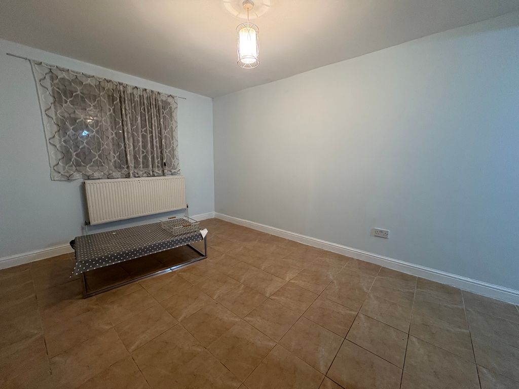 Property photo 3 of 9 Img_9489