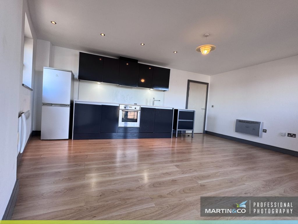 Property photo 3 of 10 151 Galleon Way Kitchen