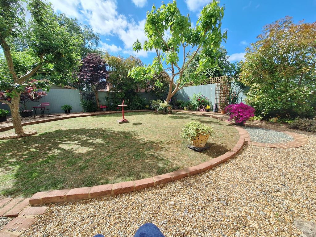 Property photo 3 of 41