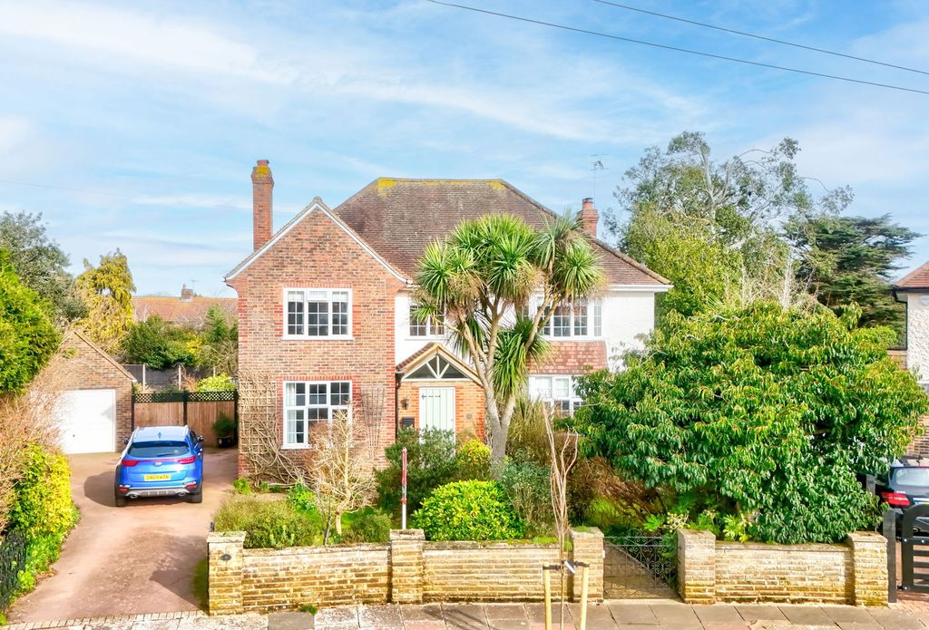 Property photo 1 of 38