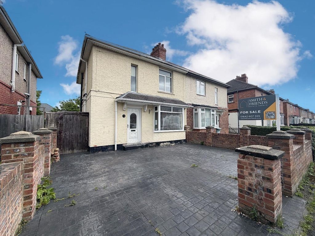 Property photo 1 of 10 External