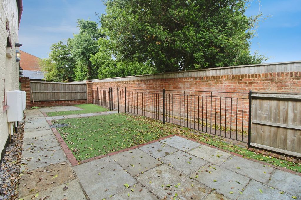 Property photo 3 of 13