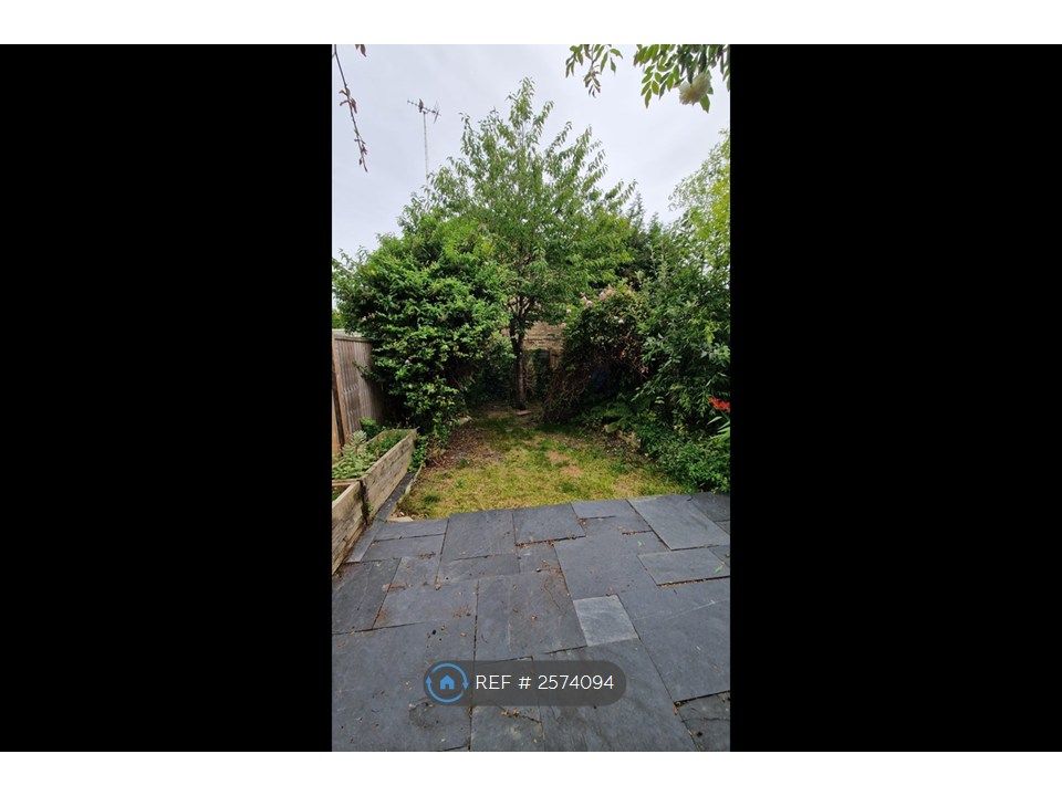 Property photo 3 of 23