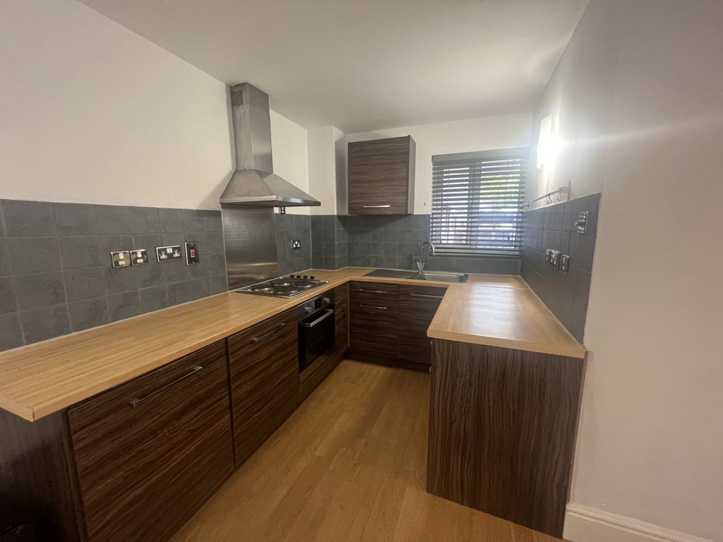 Property photo 1 of 7 Img_1037