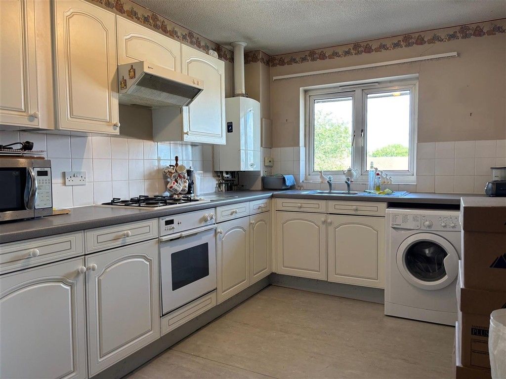 Property photo 1 of 5 Kitchen