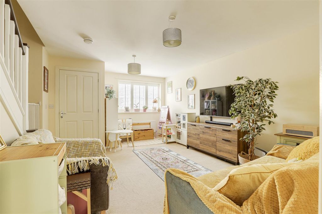 Property photo 2 of 15 06.Jpg