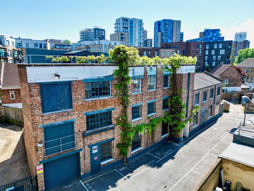 Property photo 1 of 11 Photo 1