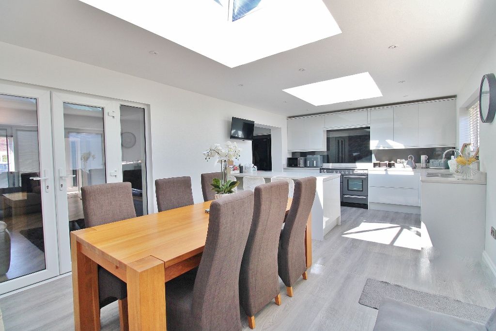 Property photo 3 of 26