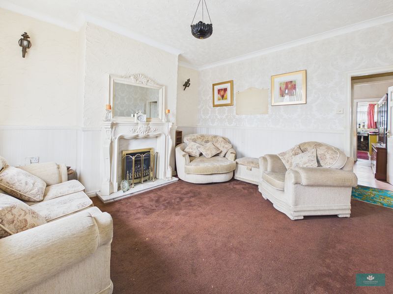 Property photo 3 of 14 Photo 8