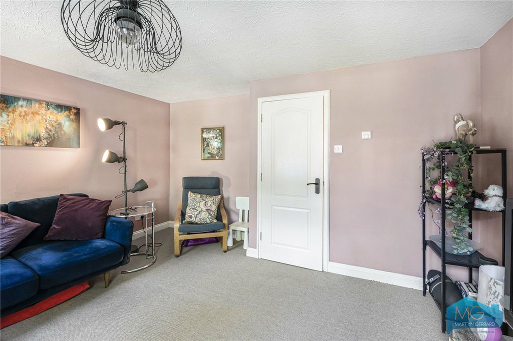 Property photo 3 of 17 Picture No. 10