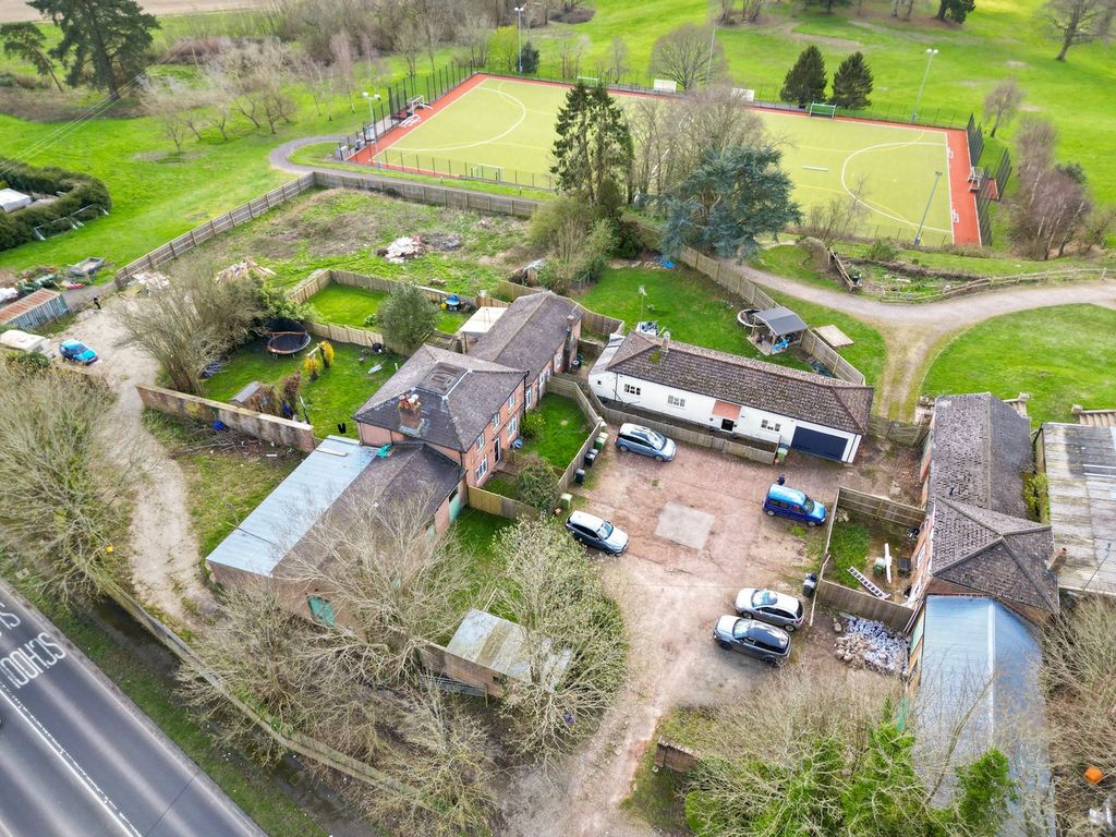 Property photo 3 of 6