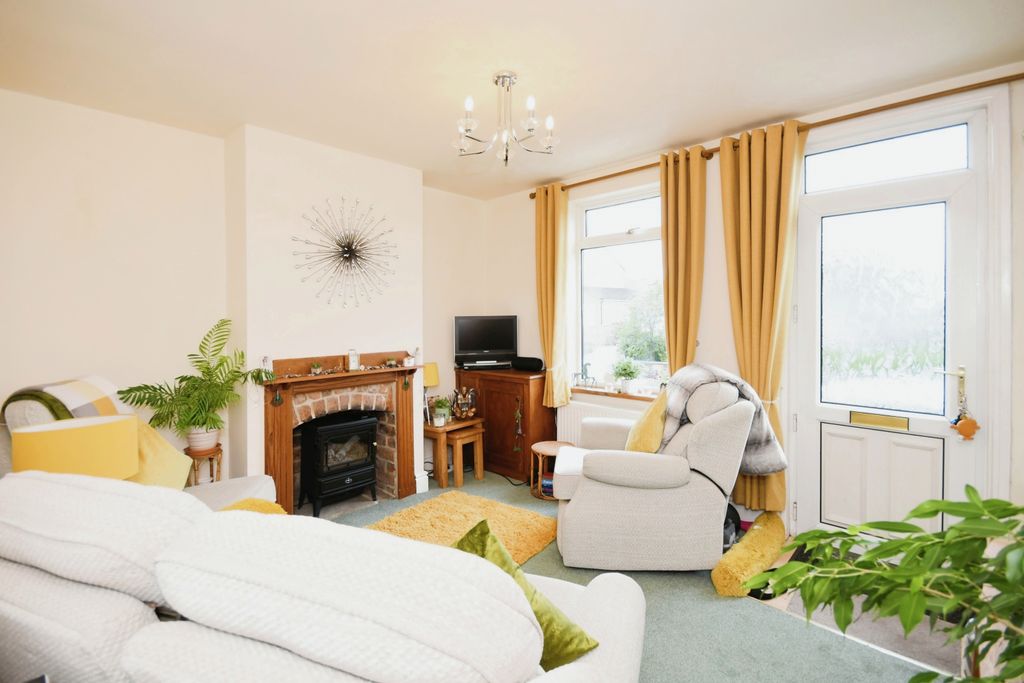 Property photo 2 of 17 Photography