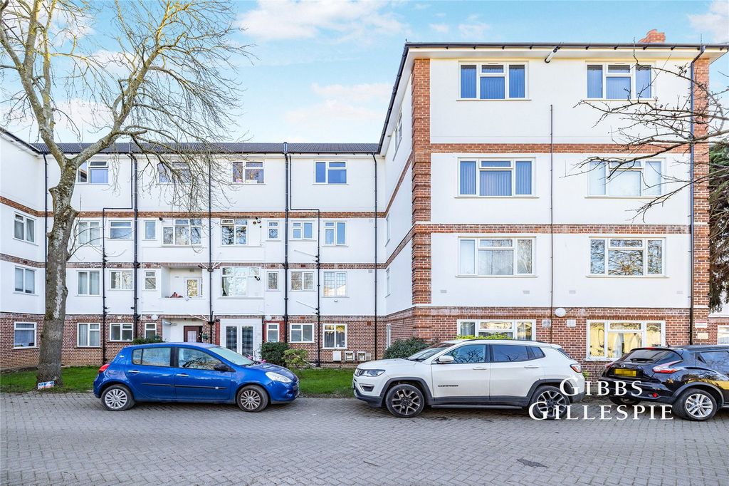 Property photo 1 of 35 Picture No. 14