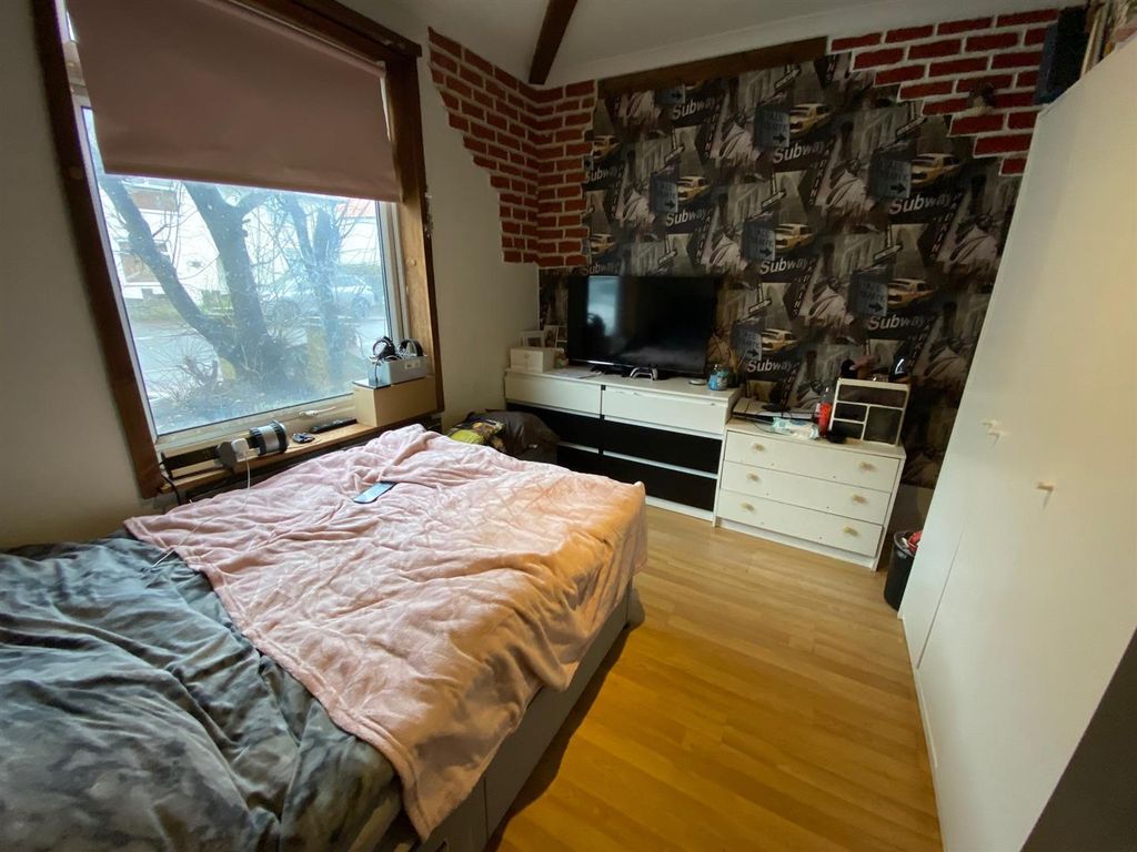 Property photo 2 of 12 H3.Jpg